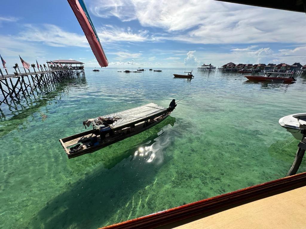 Апартаменты Mabul Backpackers Mabul Island Экстерьер фото