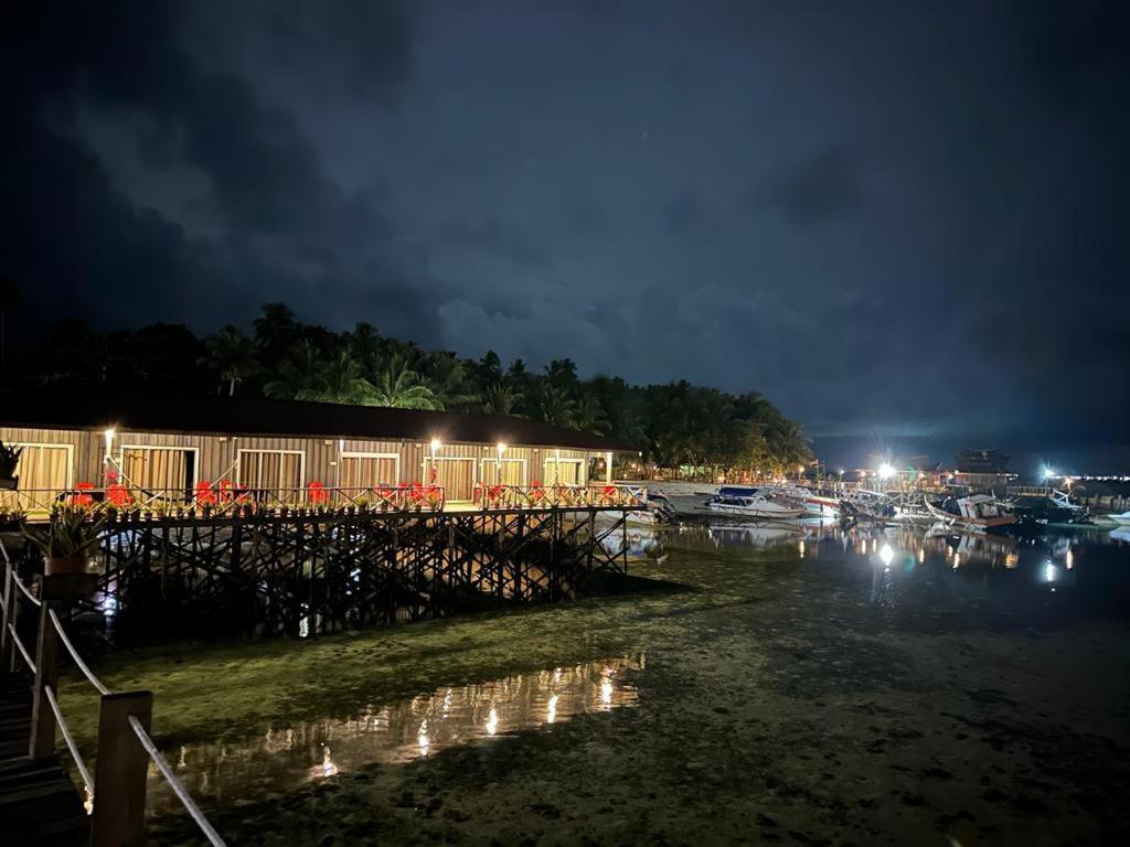 Апартаменты Mabul Backpackers Mabul Island Экстерьер фото