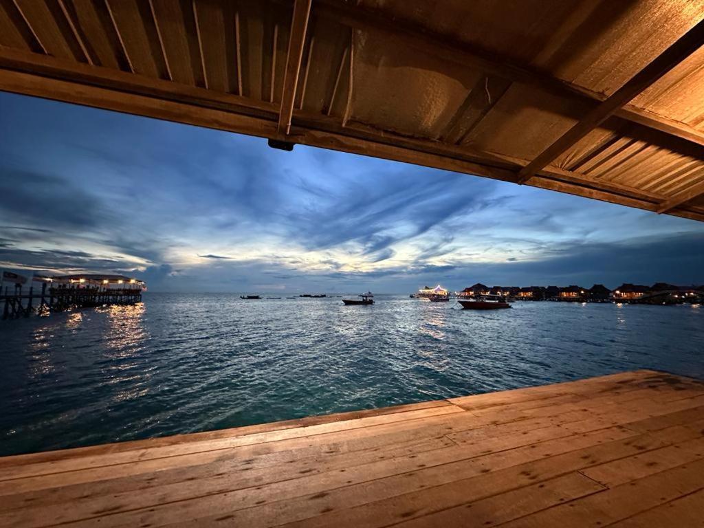 Апартаменты Mabul Backpackers Mabul Island Экстерьер фото