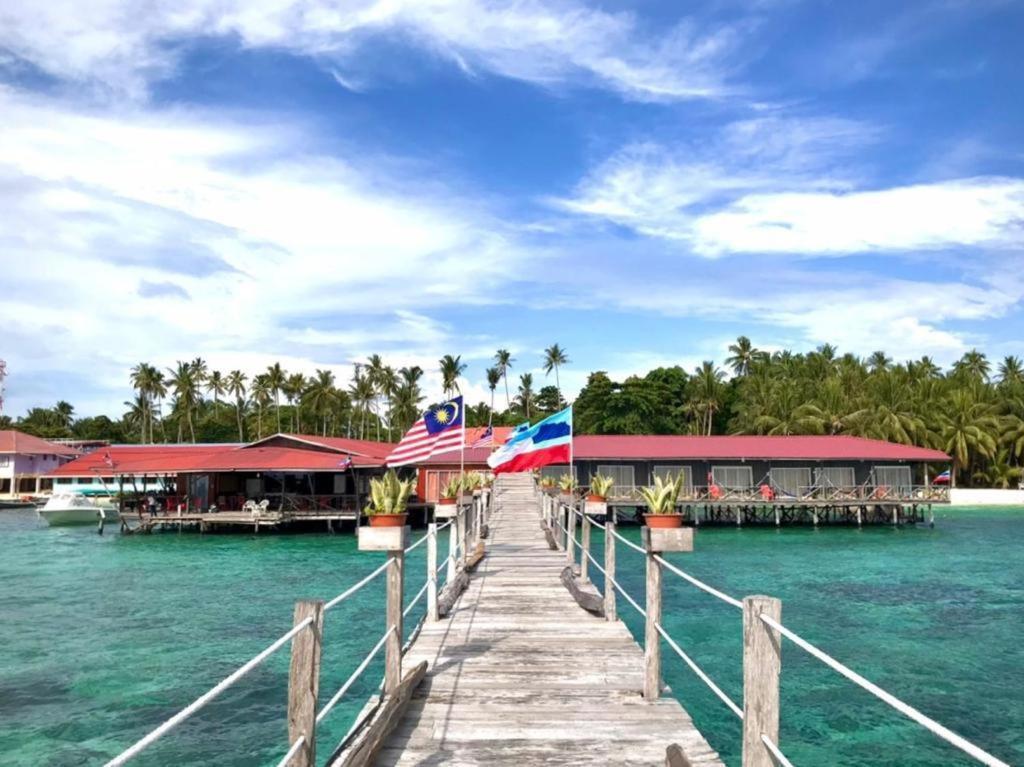 Апартаменты Mabul Backpackers Mabul Island Экстерьер фото